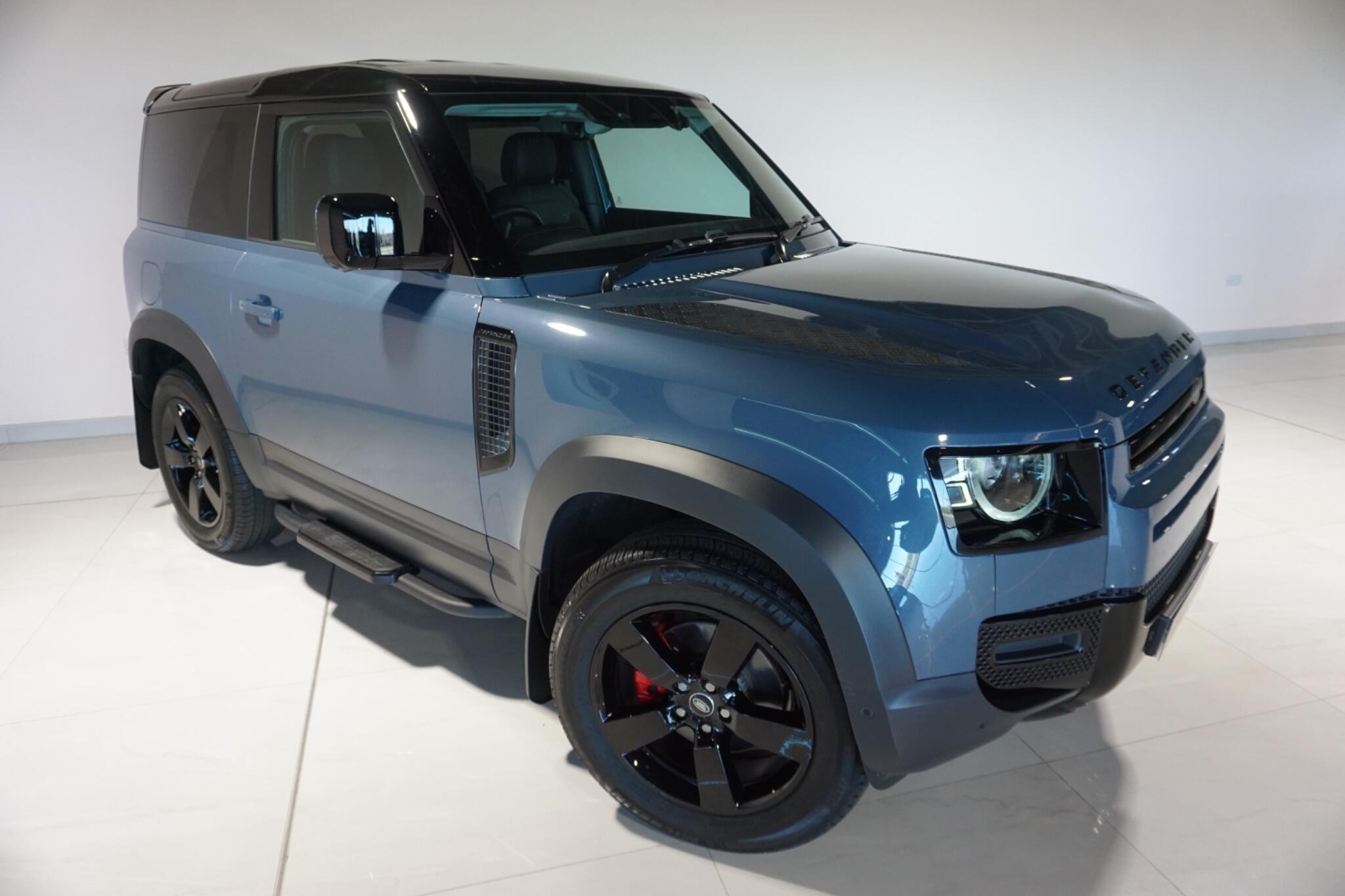 Land Rover Defender 90 2.0 P300 SE SUV 3dr Petrol Auto 4WD Euro 6 (s/s) (300 ps)